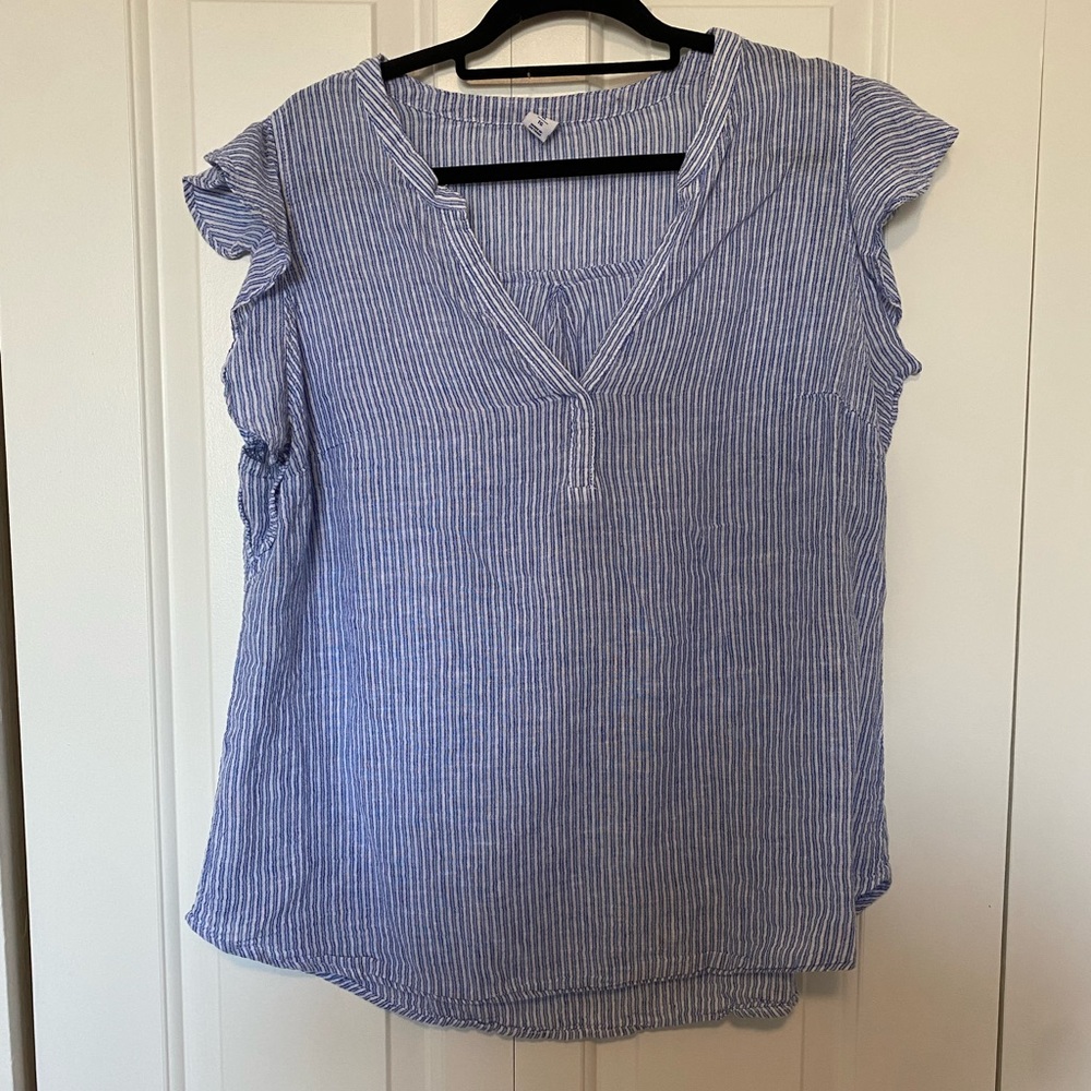 🎉 5/$30 - Old Navy Blouse